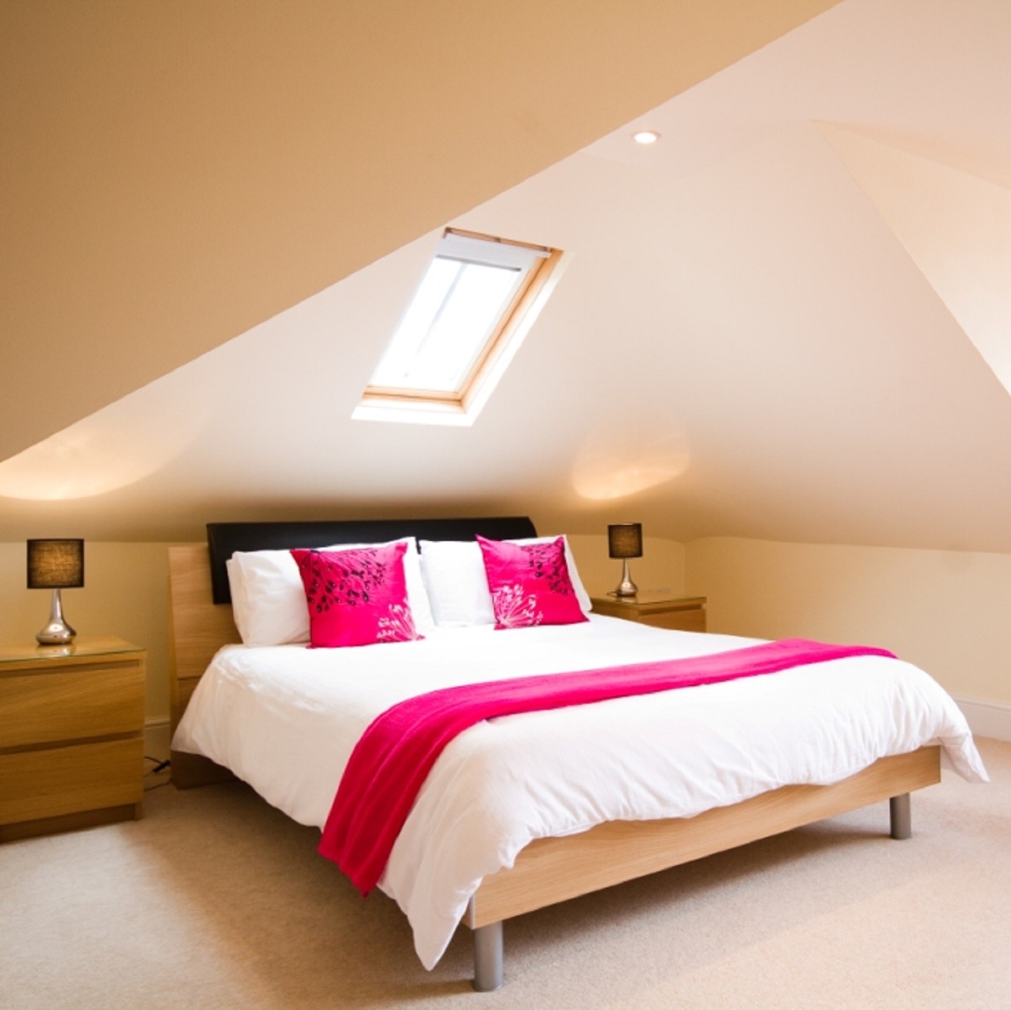 Holiday apartment Eastbourne, close to beach and theatres