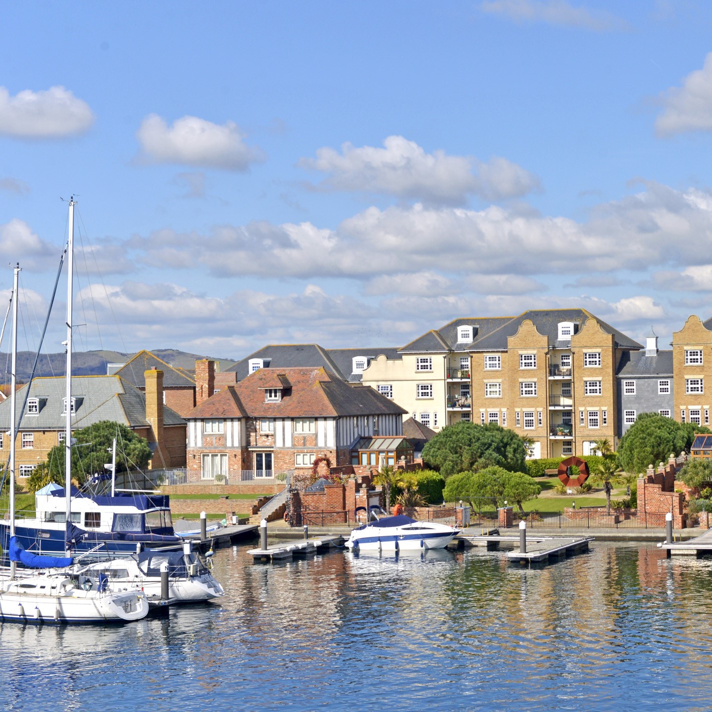 Harbour View Apartment Waterside Nr Eastbourne