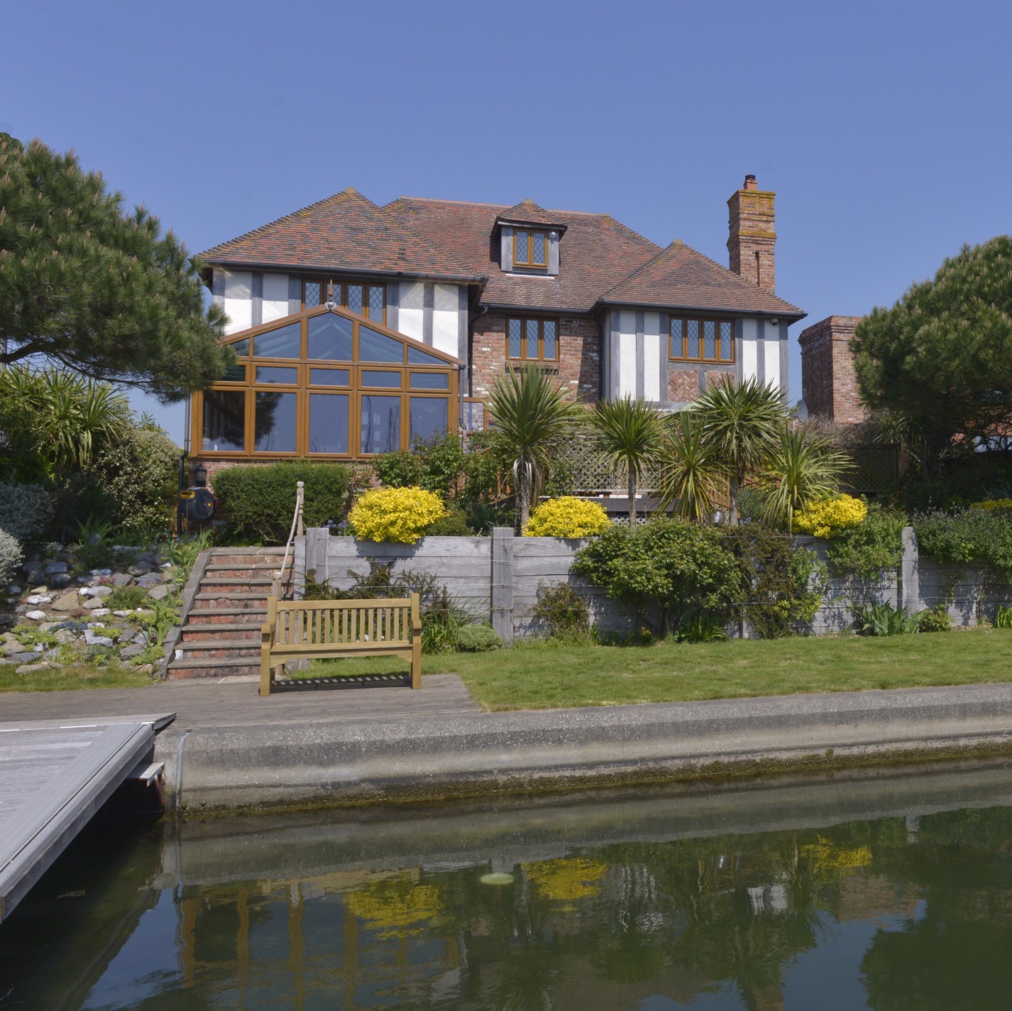 Large houses to rent in Sussex luxury holiday cottages